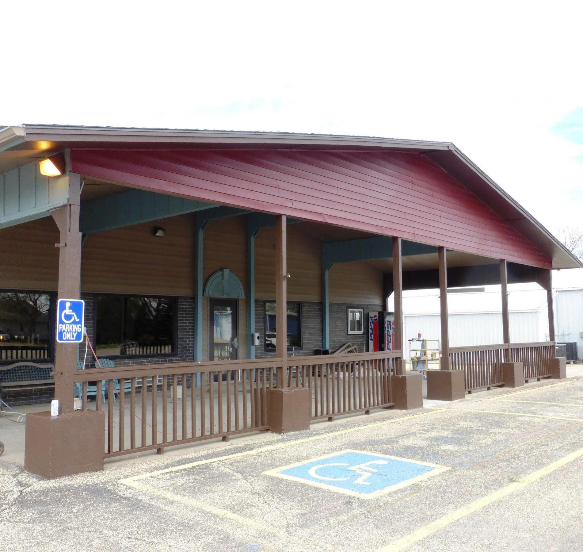 Red Roof Inn Vermillion - U Of South Dakota Ngoại thất bức ảnh
